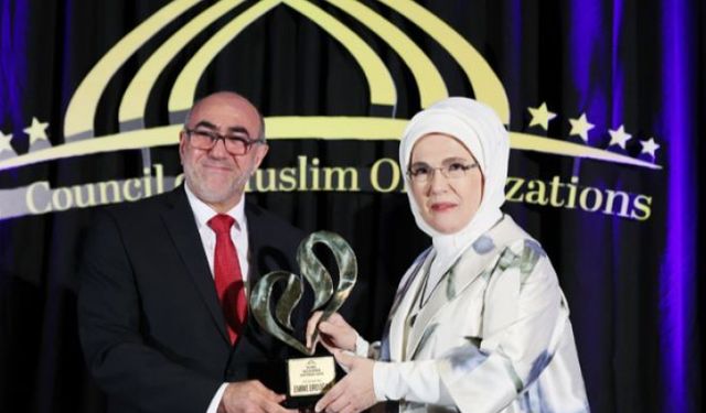 Emine Erdoğan'a ABD'de ödül verildi