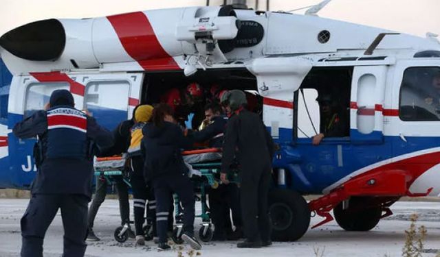 Erciyes'te dağcıların üzerine kaya düştü: 1 ölü 1 yaralı