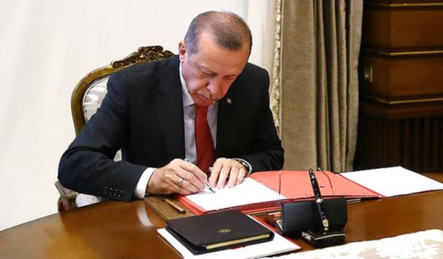 Erdoğan imzaladı! Atamalar ve görevden almalar gerçekleşti