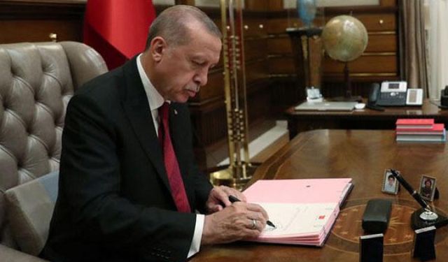 Erdoğan imzaladı! Atamalar ve görevden almalar gerçekleşti