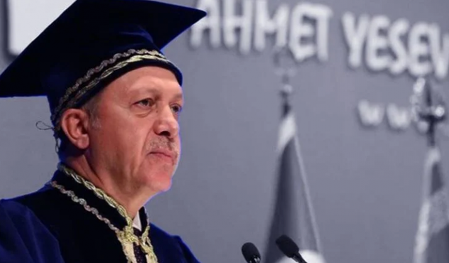 Erdoğan'ın üniversite diploması sonunda paylaşıldı!