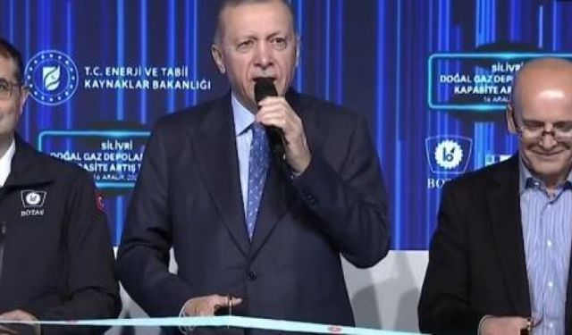 Eski Maliye Bakanı Mehmet Şimşek uzun süre sonra Erdoğan'la temel atma töreninde görüntülendi