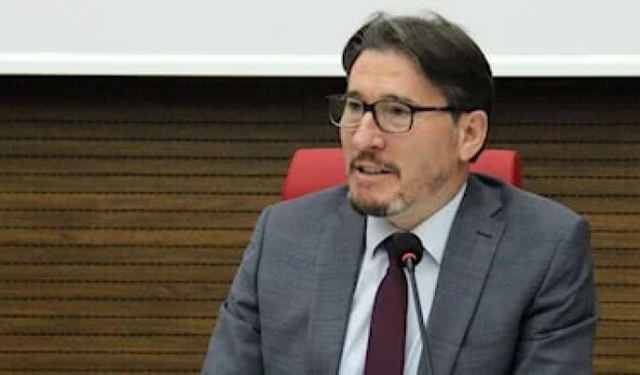 Fatih Altaylı duyurdu: Mimarlık Fakültesine atanan İlahiyatçı dekan istifa etti!