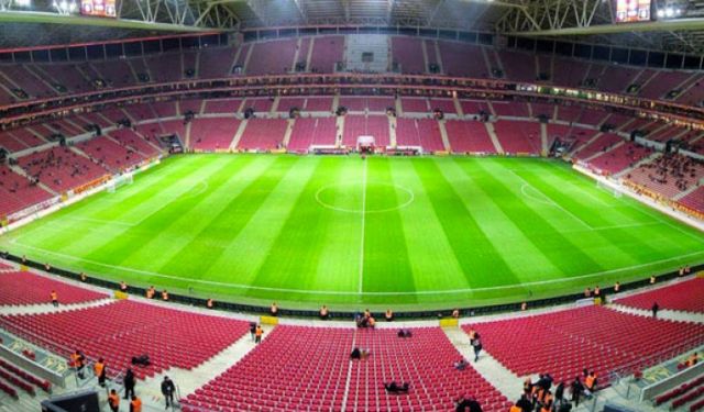 Galatasaray ve Fenerbahçe en çok kazanan 5 kulüpten ikisi