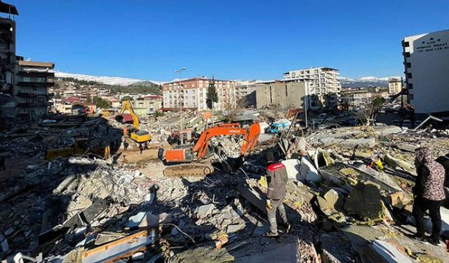 Gaziantep'te depremde yıkılan binalarla ilgili soruşturma başlatıldı