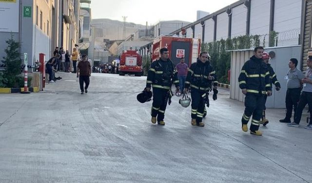 Gaziantep'ten acı haber! Pamuk fabrikasında yangın: 1 itfaiyeci öldü, 9 yaralı