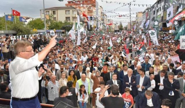 Gelecek Partisi Sultanbeyli mitinginde cumhurbaşkanı adayını açıkladı