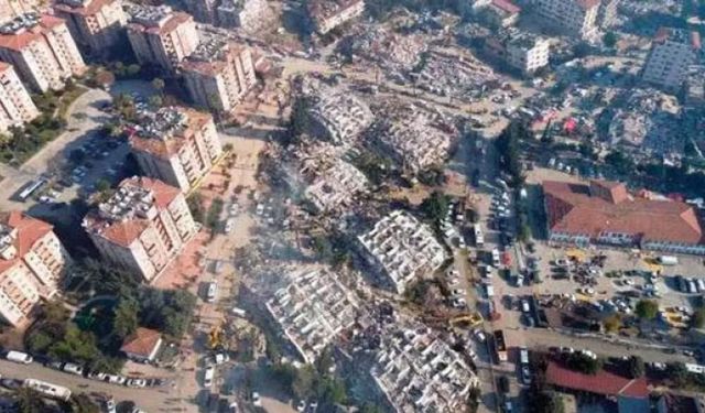 Hatay'da 105 kişiye mezar olan Rende Sitesi'nin sahibi serbest kaldı