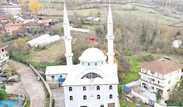 İmam camide başka bir kadınla basılmıştı! Müftü dini nikahları varsa göreve iade edeceğiz dedi