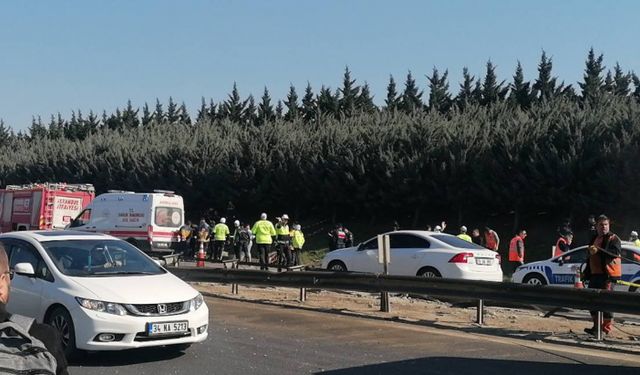 İstanbul'da TEM Otoyolu'nda kaza: 6 kişi hayatını kaybetti!