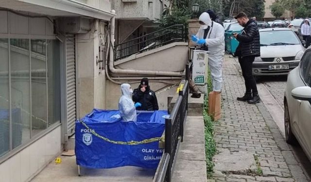 İstanbul'da vahşet! Bebeğini 4'üncü kattan attı!