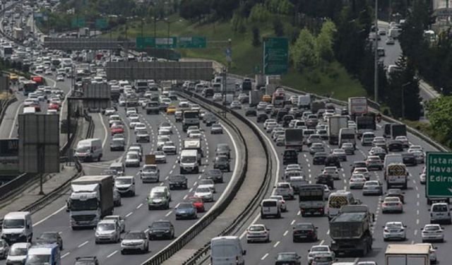 İstanbul'da yarın trafiğe kapatılacak yollar