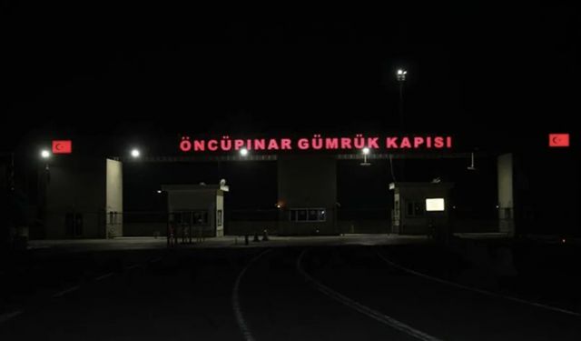 Kilis'e 3 roket atıldı valilikten açıklama geldi