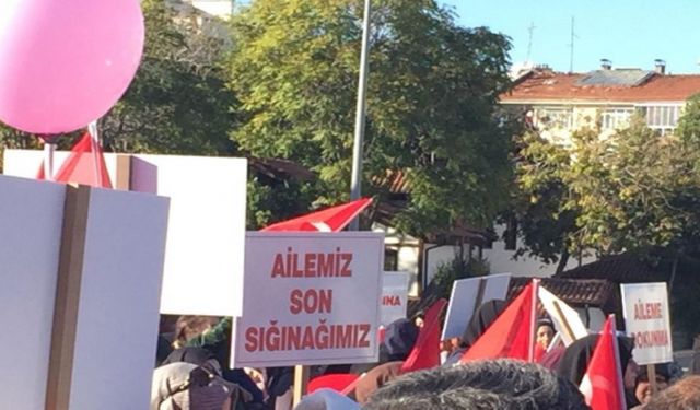 Konya'da LGBT Dayatmasına Karşı Büyük Aile Yürüyüşü yapıldı