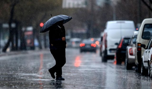 Meteoroloji'den 56 il için sarı ve turuncu uyarı! Sıcaklıklar 15 dereceye kadar düşecek