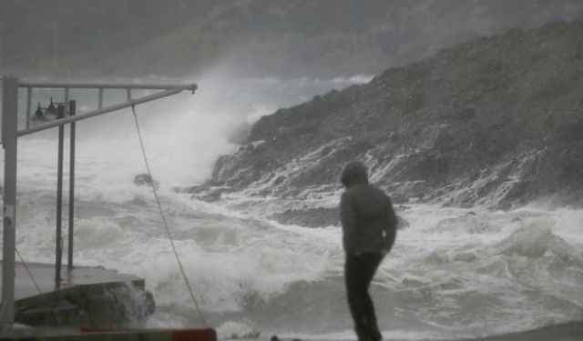 Meteoroloji'den önemli uyarı! Kuvvetli fırtına geliyor