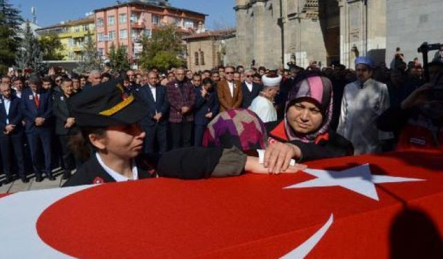 Pençe-Kilit şehidi Lokman Akçağlayan Aksaray'da toprağa verildi!