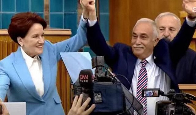 Rozeti Meral Akşener taktı! Ahmet Eşref Fakıbaba resmen İYİ Parti’de