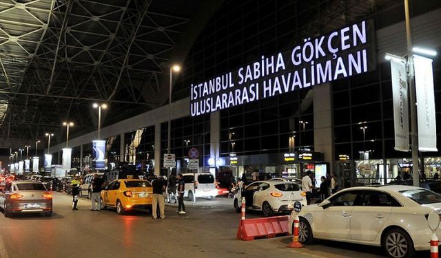 Sabiha Gökçen Havalimanı'nda büyük panik! Uçuşlar durduruldu