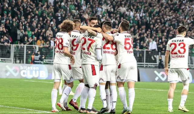 Samsunspor deplasmanda şov yaptı!