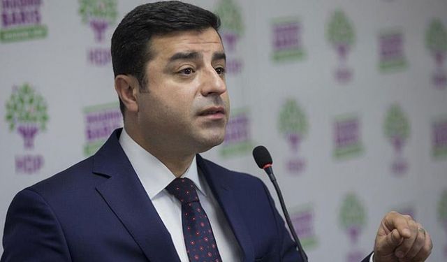 Selahattin Demirtaş'tan bomba tweet: Seçimleri ertelemek siyasi darbedir