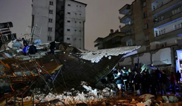 Türkiye'de deprem sonrası son dakika Valiler yer değiştirdi!