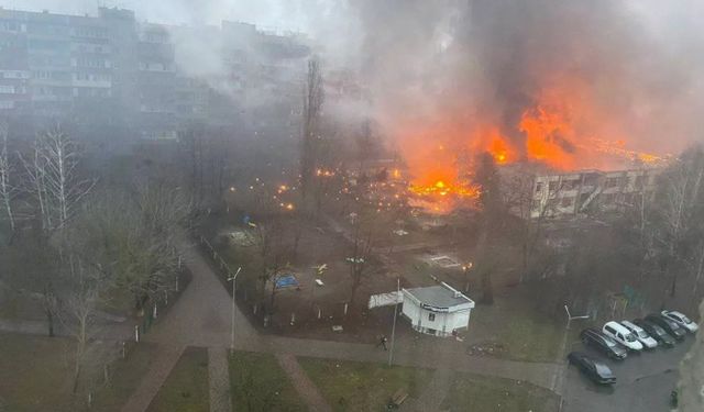 Ukrayna anaokulunun yanına helikopter düştü! Ukrayna İçişleri Bakanı hayatını kaybetti