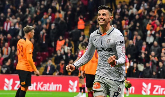 Başakşehir Galatasaray'ı devirdi!