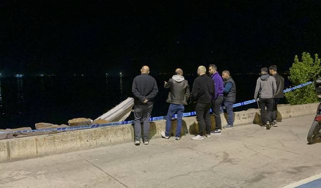 İstanbul’da iki kişi bottan düştü: Biri kurtarıldı, diğeri kayıp