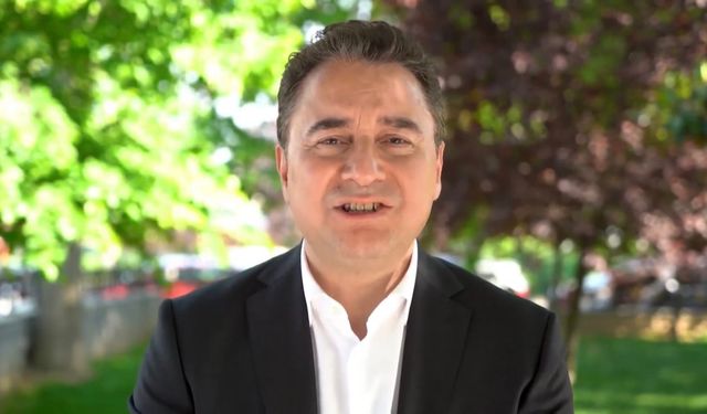 Ali Babacan AK Parti'ye oy vermiş dostlarıma sesleniyorum diye paylaştı!