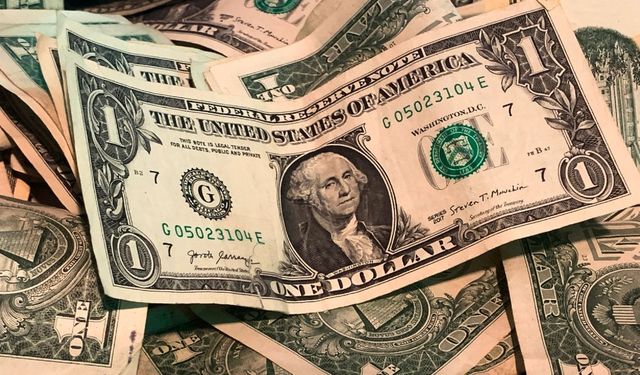 Dolar güne yine yükselişle başladı! İşte 23 Haziran döviz kurları