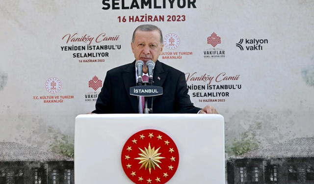 Cumhurbaşkanı Erdoğan: Birileri gibi İstanbul sevgimizi lafta bırakmıyoruz