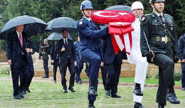 Cumhurbaşkanı Erdoğan Anıtkabir Özel Defteri'ne ne yazdı?