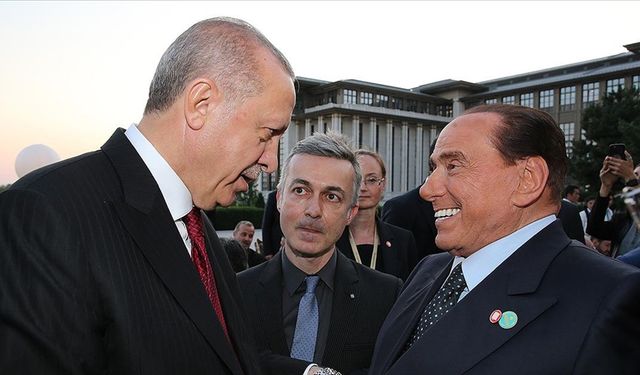 Erdoğan, Silvio Berlusconi için İtalyan gazetesine yazı yazdı