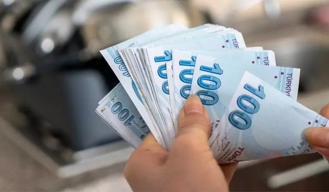 Asgari ücret daha cebe girmeden eriyor! Dolar kuru rekor kırıyor...