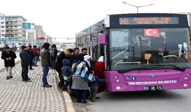 Van'da toplu taşımaya flaş zam!