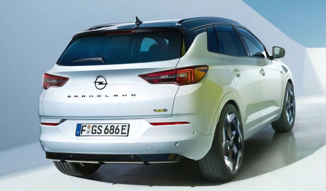 Opel haziran ayı fiyat listesini açıkladı! Düşük faizli ve vadeli kredi kampanyasını duyurdu