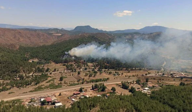 Marmaris’te iki ayrı noktada orman yangını başladı