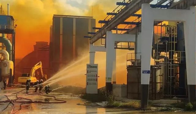 Fabrikada asit sızıntısı: Valilikten 'evden çıkmayın' uyarısı!