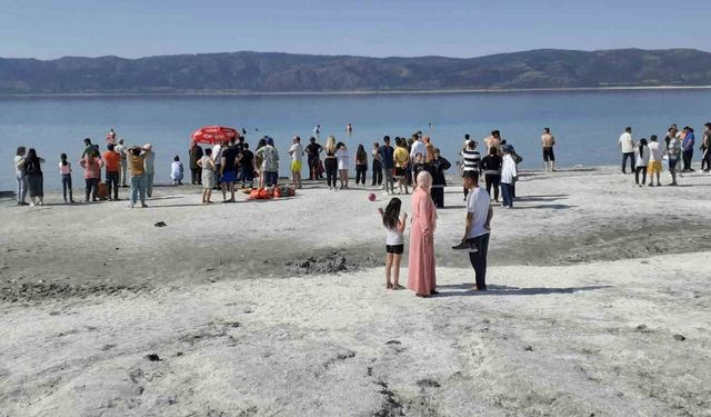 13 yaşındaki kız Salda Gölü'ne yasak olan yerden girip boğuldu