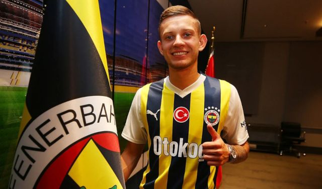 Fenerbahçe Sebastian Szymanski'yi kadrosuna kattı!