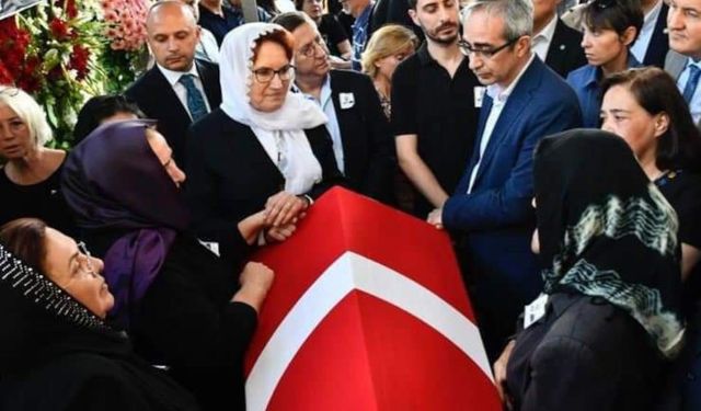 12 Eylül sebebi oldu: Akşener, Süleyman Sırrı Özdolap'ın cenazesine katıldı