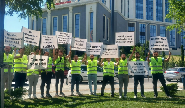 Hasta bebeklerin babaları eylem yapıyor! Sağlık Bakanlığı'ndan açıklama yok