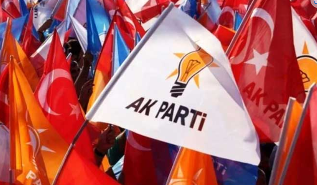 AK Parti'de istifalar devam ediyor! Bir başkan daha görevi bıraktı