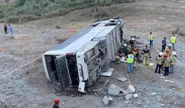 Kemerburgaz'da feci kaza! Çok sayıda yaralı var