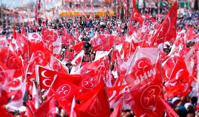 MHP'li Belediye Başkanı partisinden istifa etti!