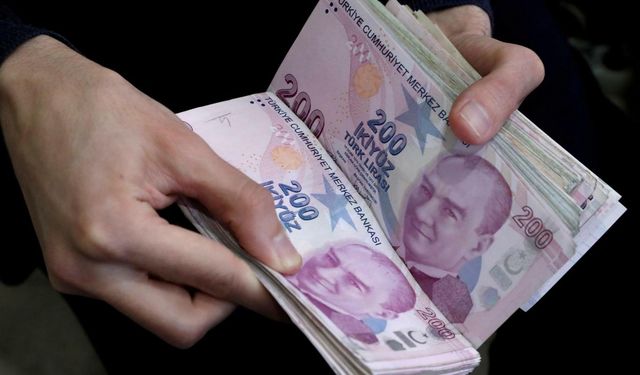 Faiz kararı öncesi dikkat çeken hamle! Bankalar TL mevduat faizlerini düşürdü