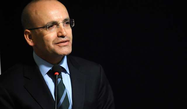 Bakan Mehmet Şimşek'ten enflasyon açıklaması: 2024 ortalarında düşmeye başlayacak