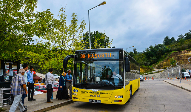 Trabzon'da toplu ulaşıma iki ayda yüzde 135 zam geldi