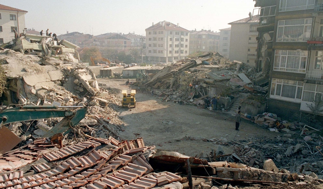 Kara günün 24. yıl dönümü: 17 Ağustos 1999 Marmara Depremi